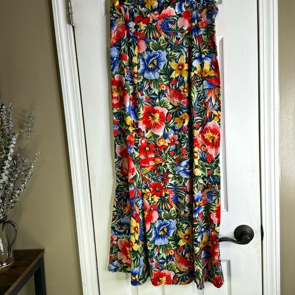 Joe Kealoha’s Hawaiian 🌺 Skirt Red Macaw Parrots Tropical Made in Hawaii Size 14 - Picture 1 of 11